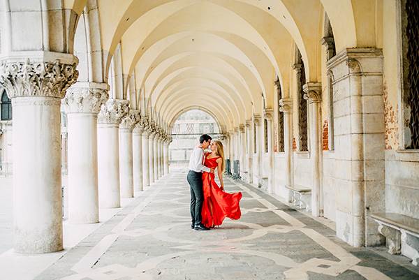  Enagaement and honeymoon Venice photographer-5
